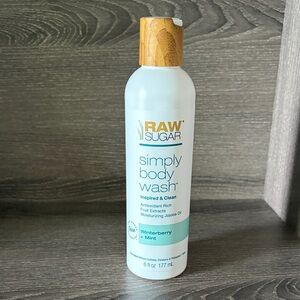 ❤️$4 NWT Raw Sugar Winterberry Mint Body Wash 6oz